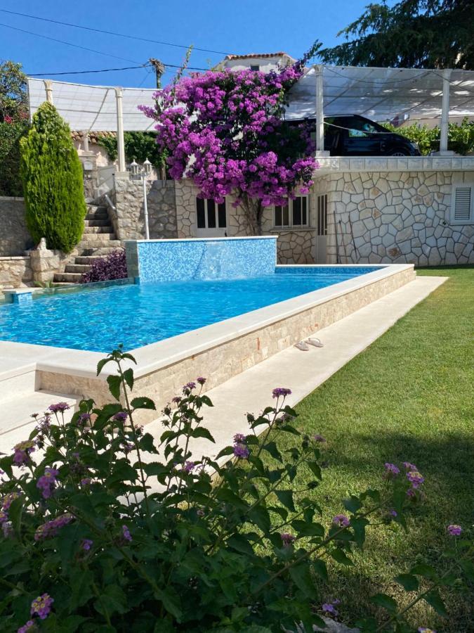 Villa Nada